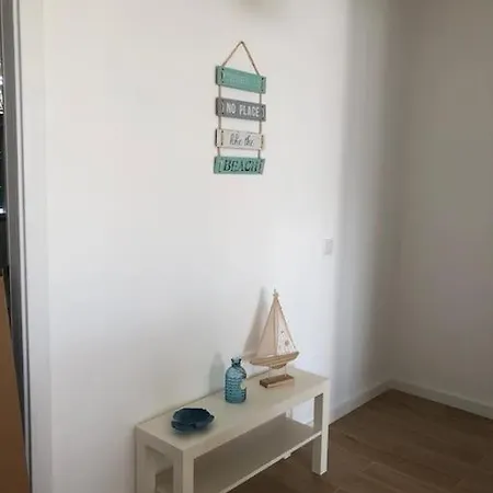 Apartment T2 Montegordo A 500 M Da *